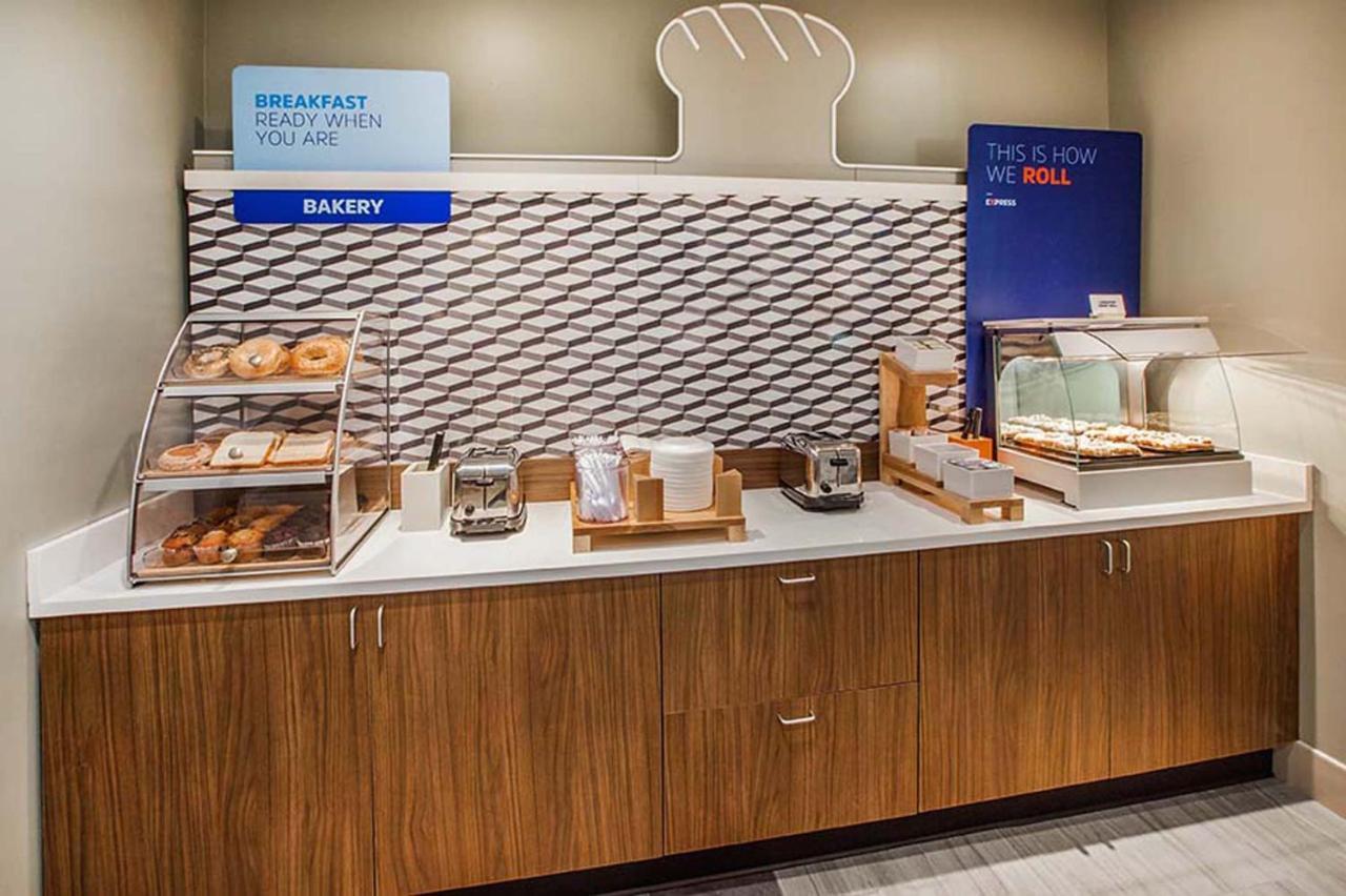 Holiday Inn Express Rawlins By Ihg Екстер'єр фото